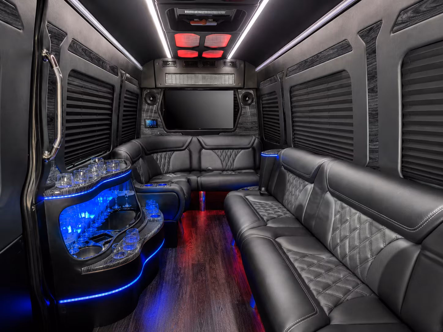 conference and training shuttles between farmington hills and metro detroit venues