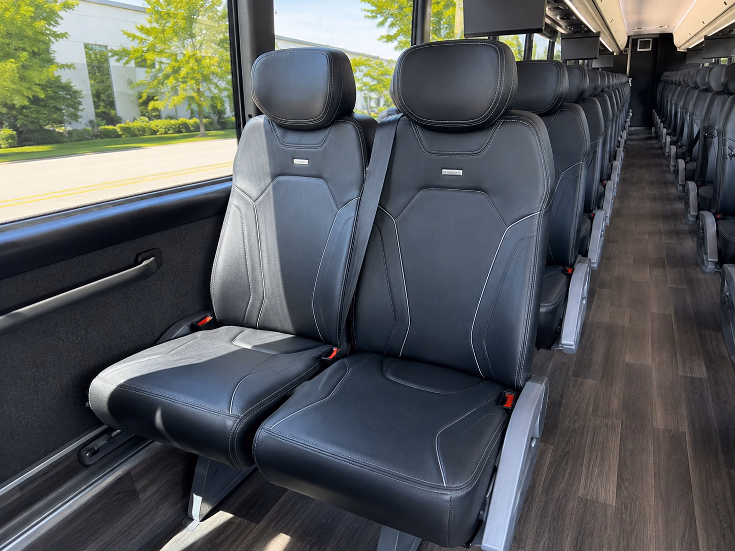 detroit bus rentals