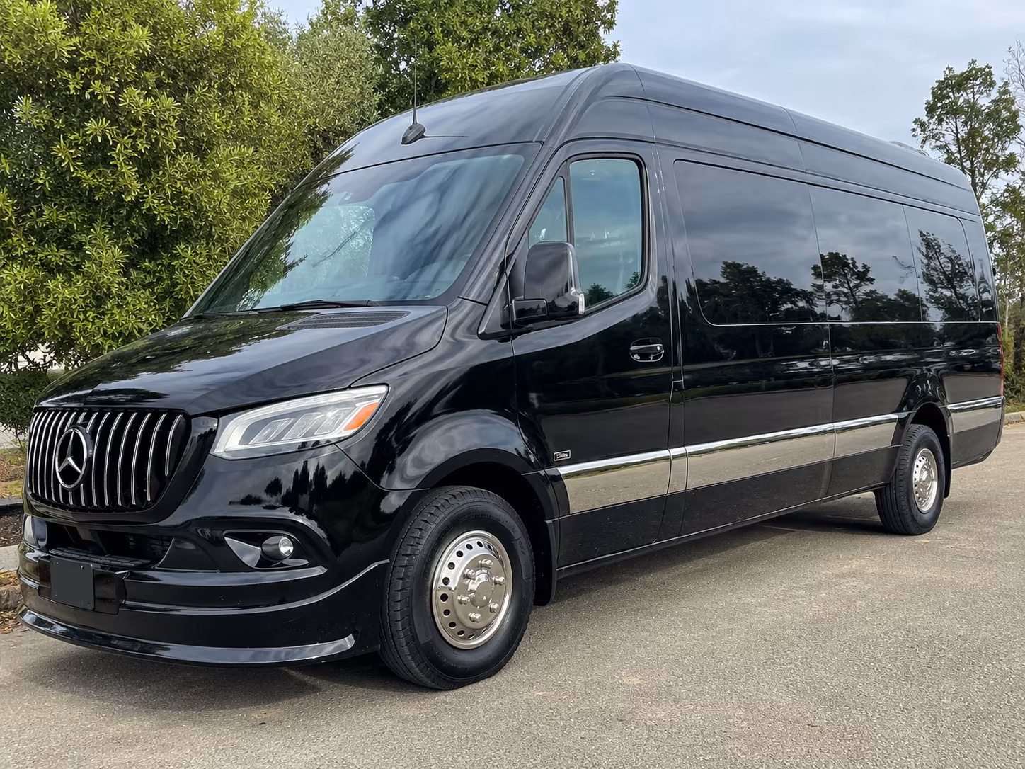 farmington hills long distance transportation onboard