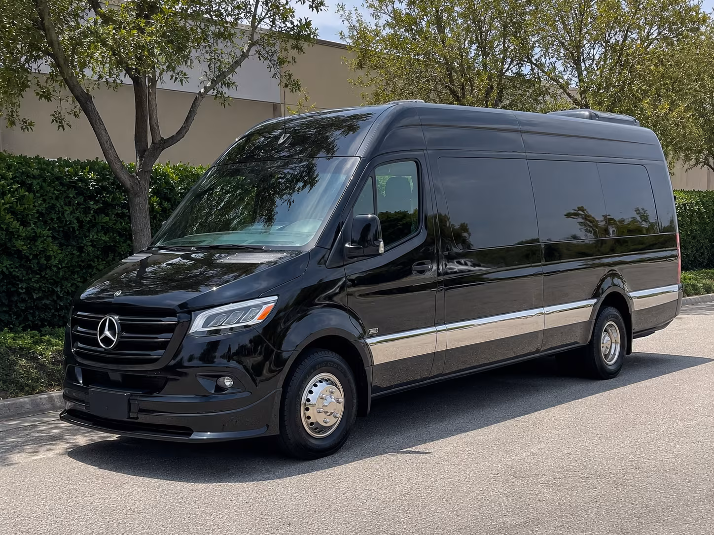 farmington hills private event transportation onboard